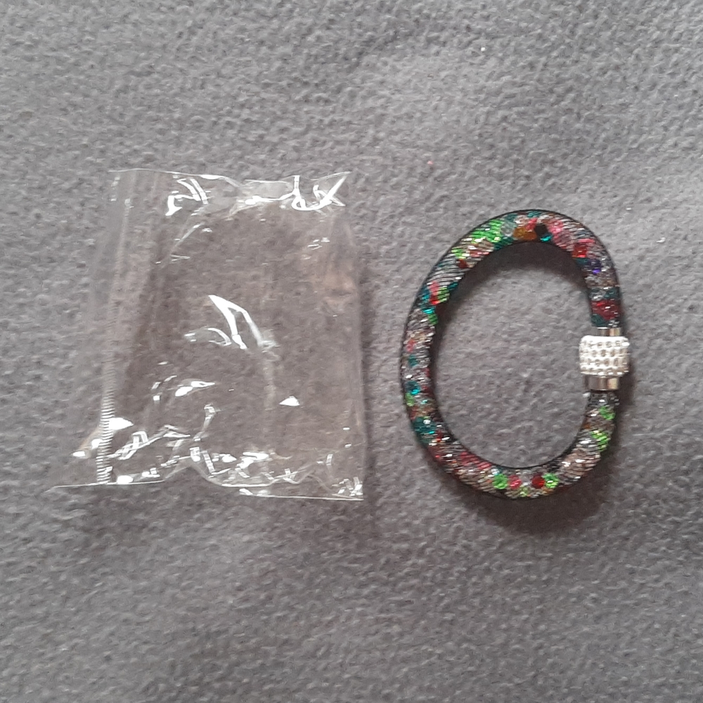 (2/$20) New Mesh Crystal Bracelet with Crystal Magnet Clasp Multi Colour
